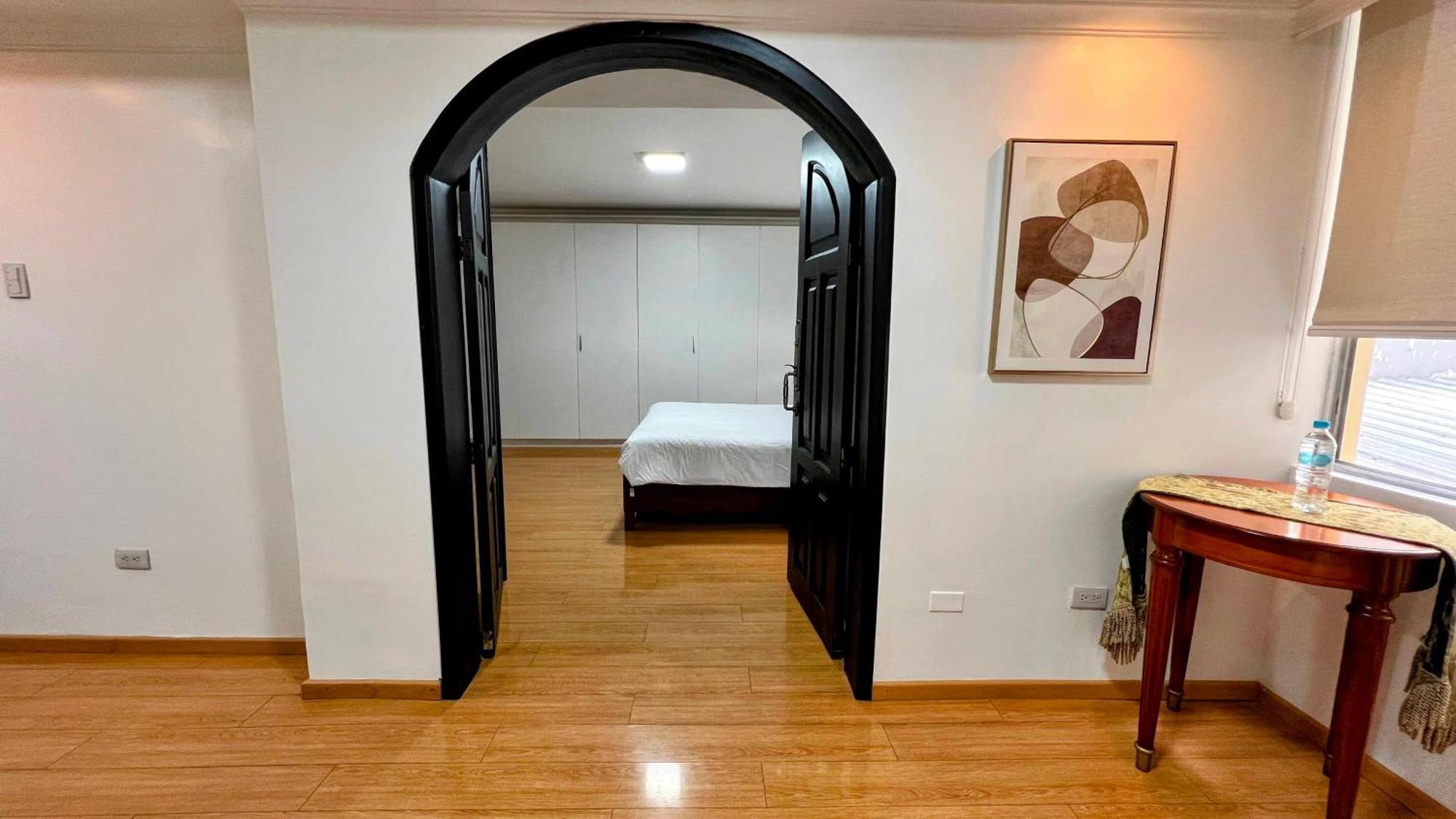 Edificio Tofino Leilighet Quito Eksteriør bilde